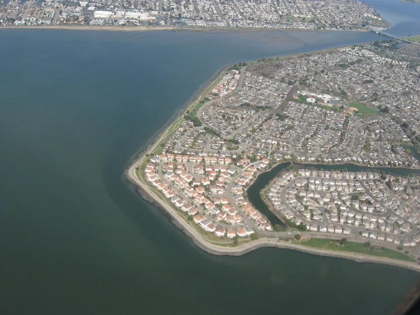 Bay Farm shoreline trail